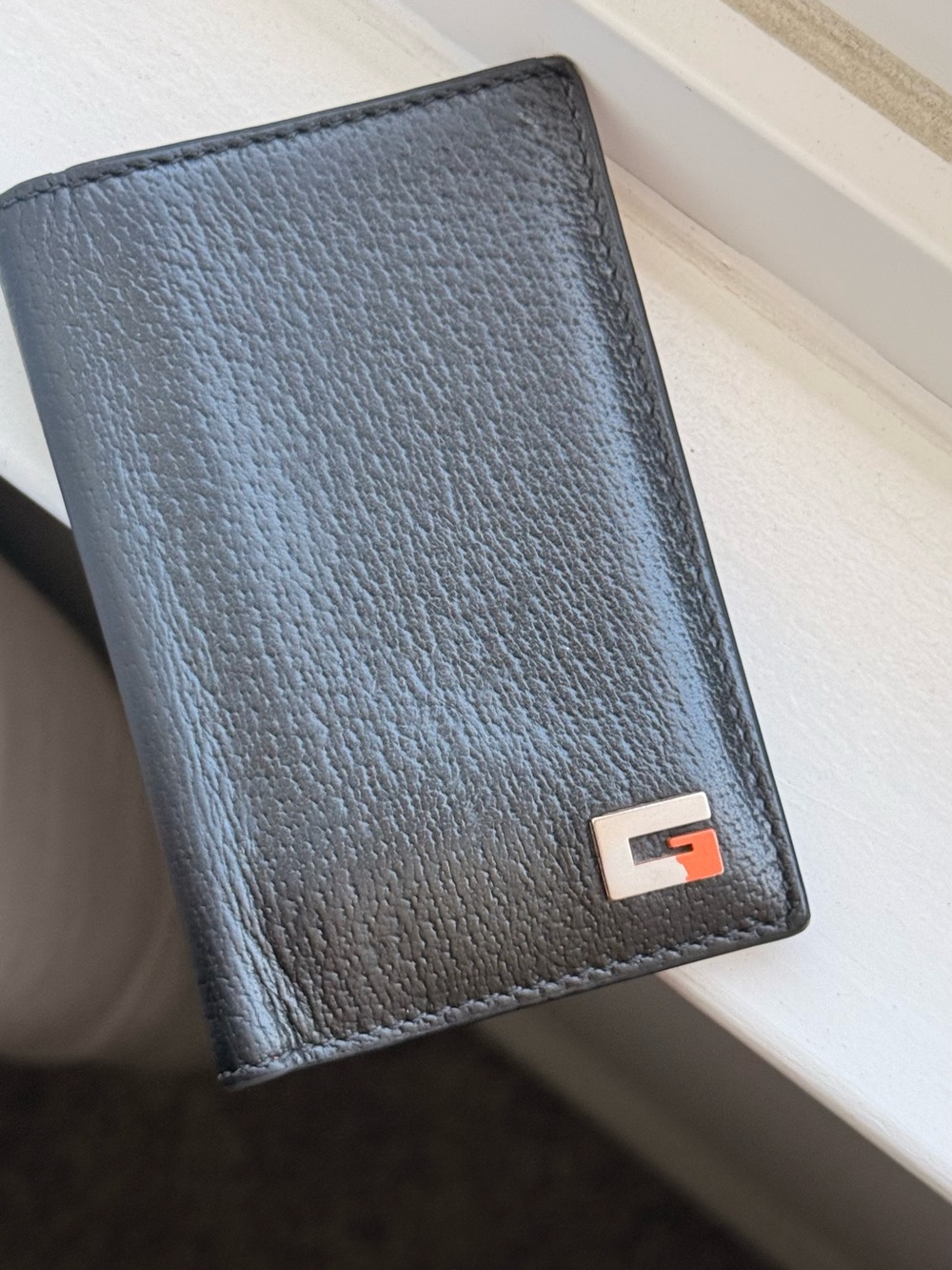 Gucci Black Leather Men's wallet with Orange Logo